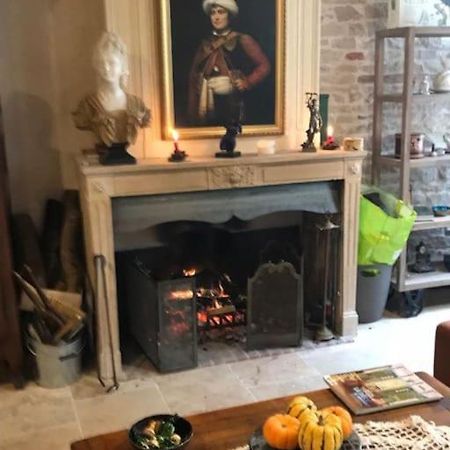 La Maison De Lea, Chambres D'Hotes De 14 Couchages Турню Экстерьер фото