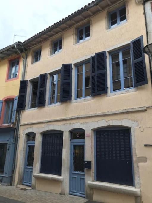 La Maison De Lea, Chambres D'Hotes De 14 Couchages Турню Экстерьер фото