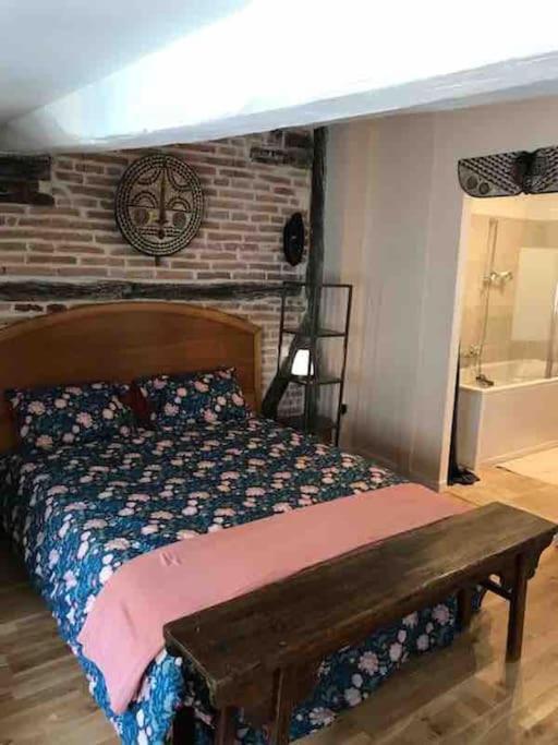 La Maison De Lea, Chambres D'Hotes De 14 Couchages Турню Экстерьер фото